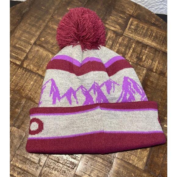 Colorado Beanie Pom Pom Maroon purple Acrylic One Size Fits Most - Picture 2 of 15